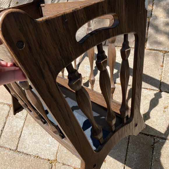 Vintage Plastic Magazine Rack - Picture 3 of 8